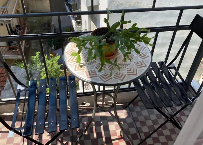 Konstantinos's Luxury Vintage Thessalonique